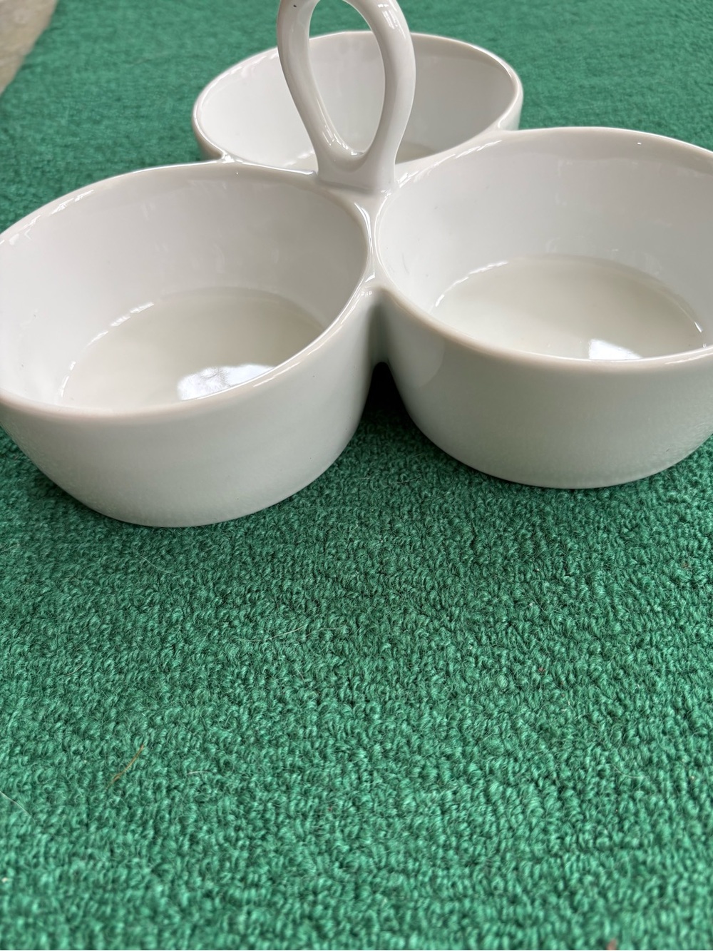 Tag White Ceramic Triple Snack Server with Center Loop Handle - Picture 2 of 3